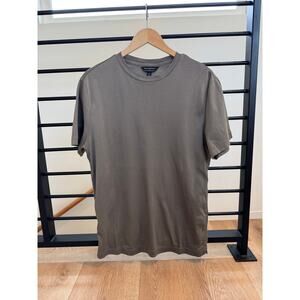 Banana Republic Men’s Luxe Touch Performance Tee – Light Brown – Size Medium